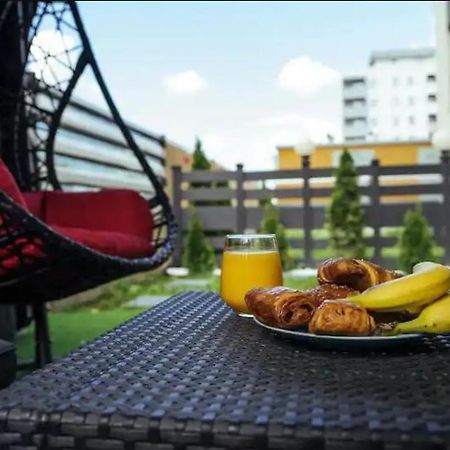 Cozy Special Pallady Apartament With Garden & Courtyard Boekarest Buitenkant foto