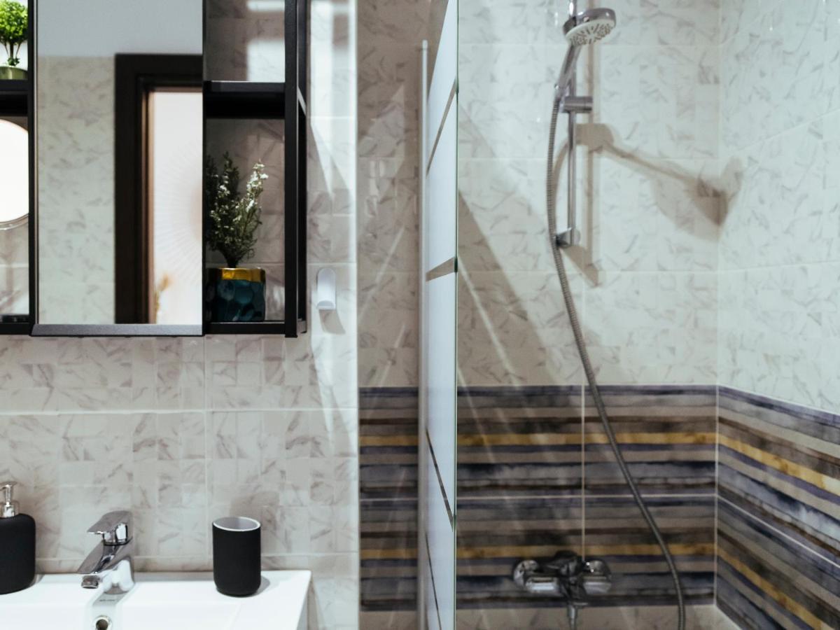 Cozy Special Pallady Apartament With Garden & Courtyard Boekarest Buitenkant foto