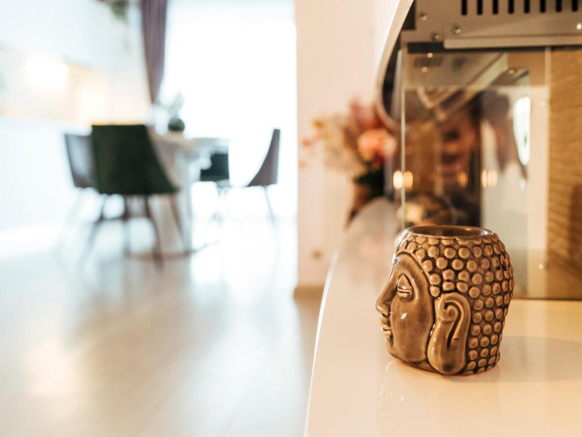 Cozy Special Pallady Apartament With Garden & Courtyard Boekarest Buitenkant foto