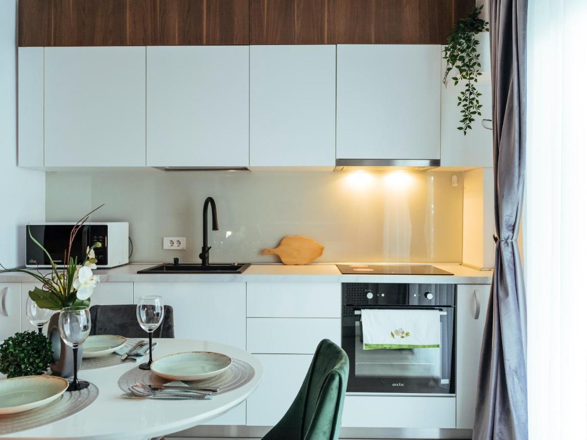 Cozy Special Pallady Apartament With Garden & Courtyard Boekarest Buitenkant foto