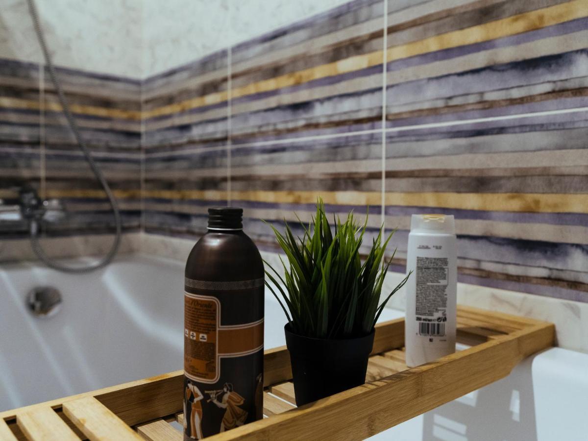 Cozy Special Pallady Apartament With Garden & Courtyard Boekarest Buitenkant foto