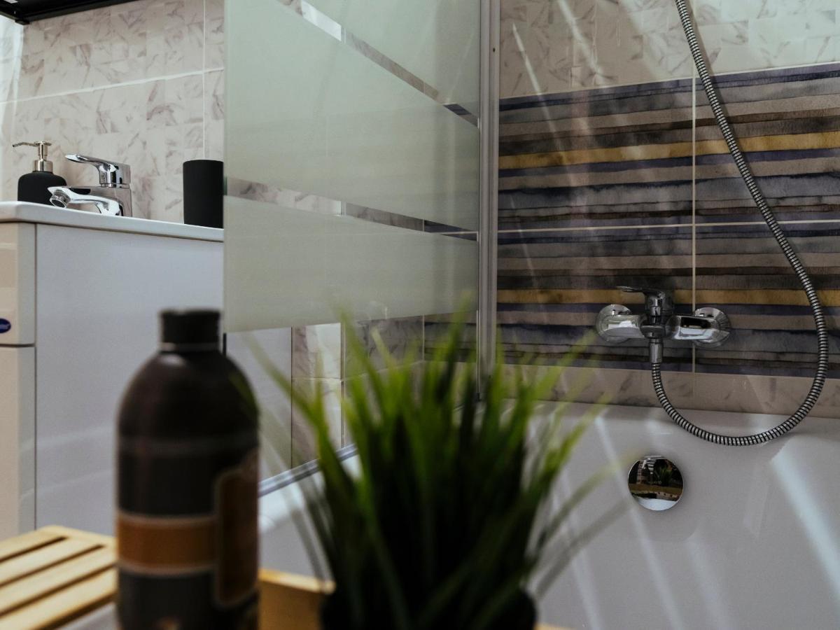 Cozy Special Pallady Apartament With Garden & Courtyard Boekarest Buitenkant foto