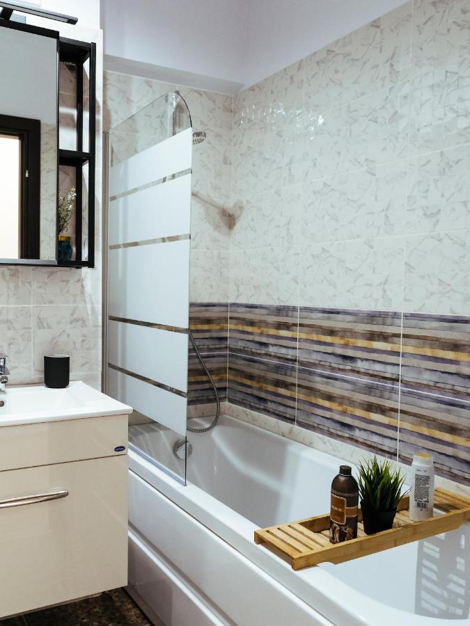 Cozy Special Pallady Apartament With Garden & Courtyard Boekarest Buitenkant foto