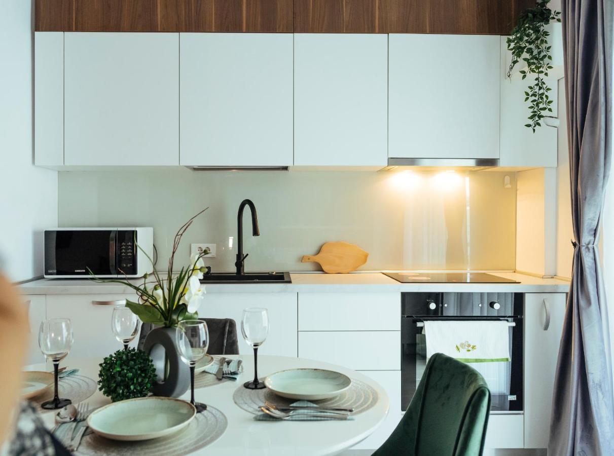 Cozy Special Pallady Apartament With Garden & Courtyard Boekarest Buitenkant foto