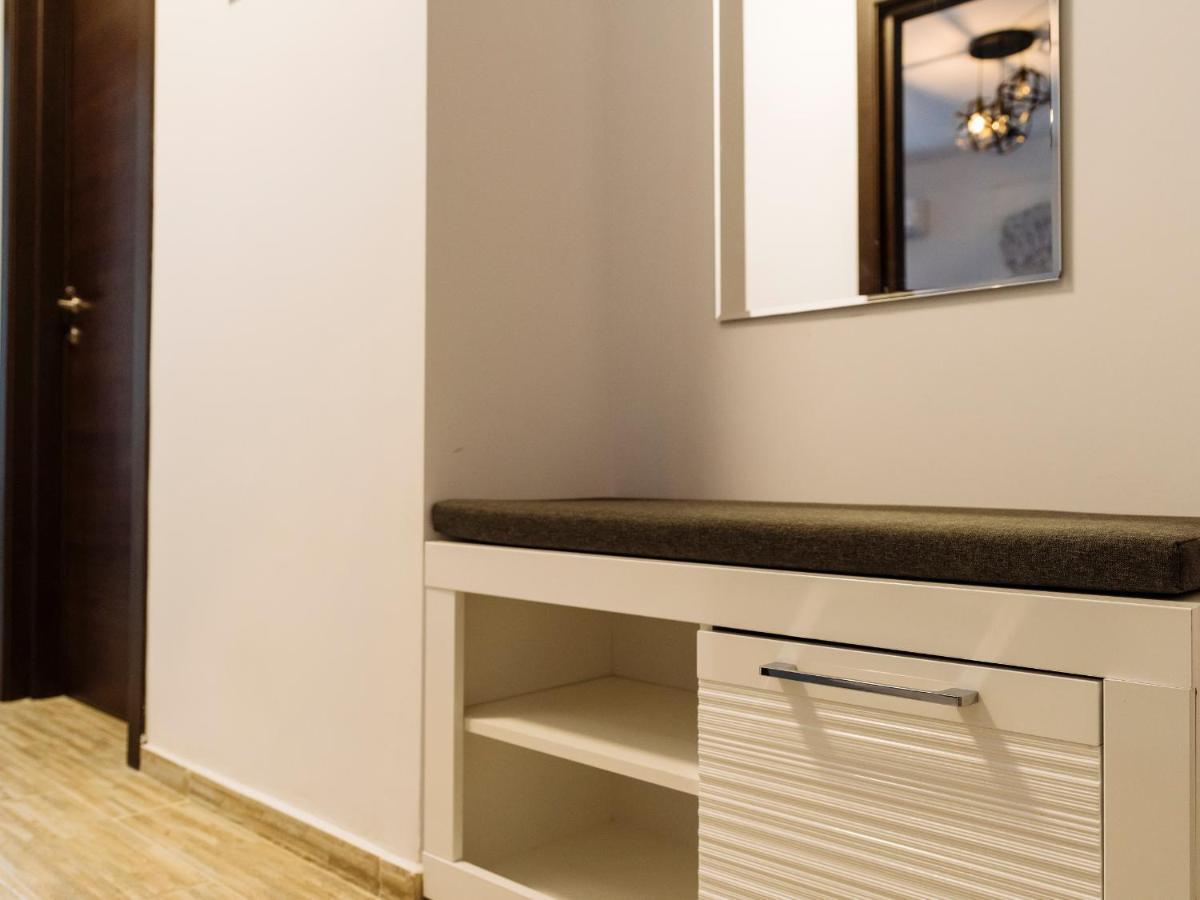 Cozy Special Pallady Apartament With Garden & Courtyard Boekarest Buitenkant foto