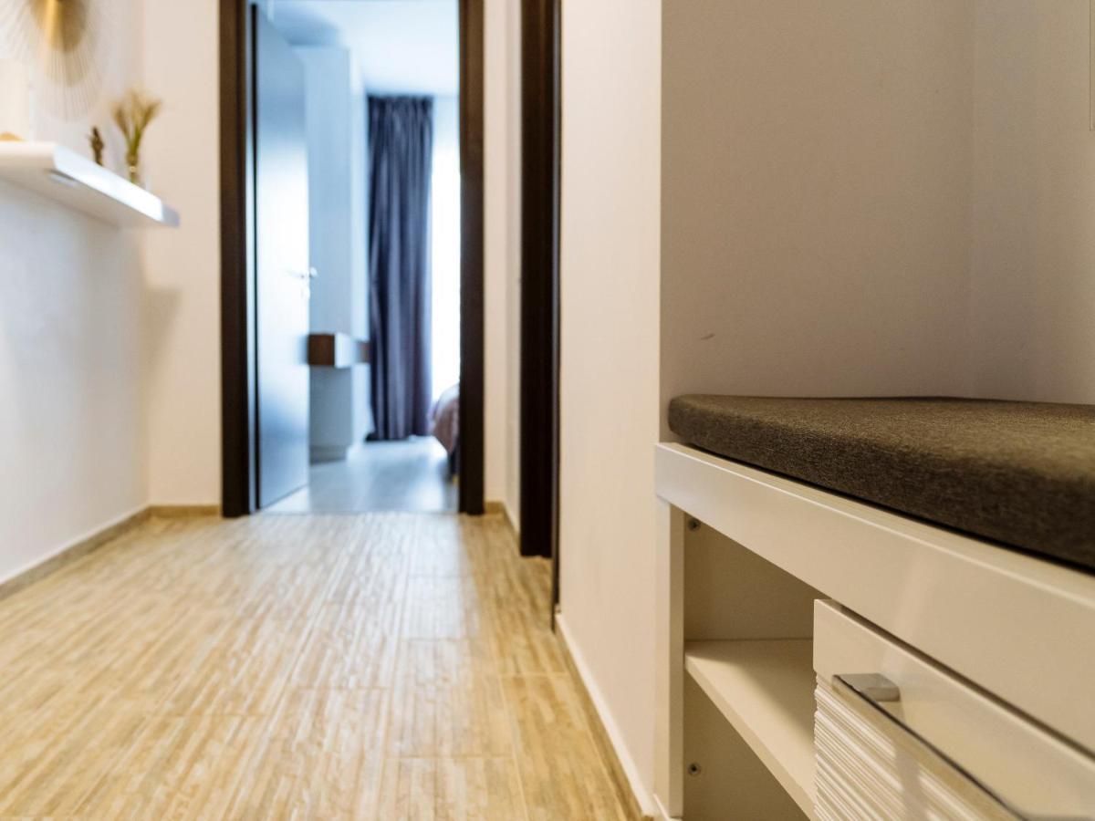 Cozy Special Pallady Apartament With Garden & Courtyard Boekarest Buitenkant foto